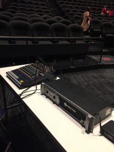音声ガイドを流す機材