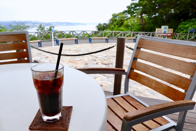 おしゃれなカフェのテーブル
