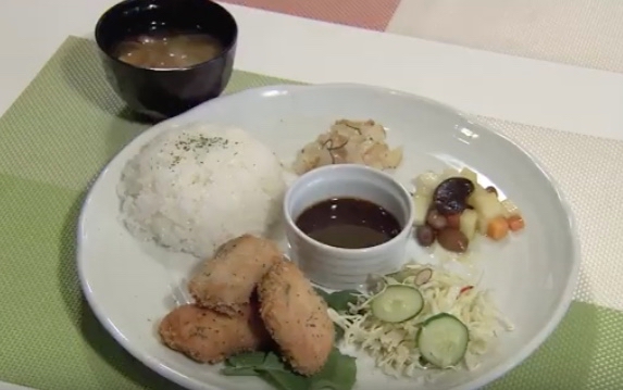ワンプレートに盛り付けた料理